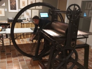 Etspers Anton Pieck bediend door Menno Balm Etspers Anton Pieck bediend door Menno Balm